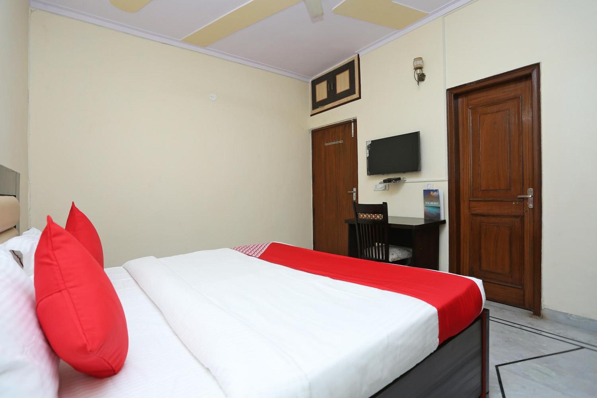 Hotel O Awesome Villa Near Appu Ghar Gurgaon Eksteriør billede